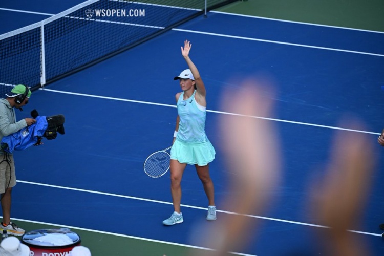 对他来说 对他来说