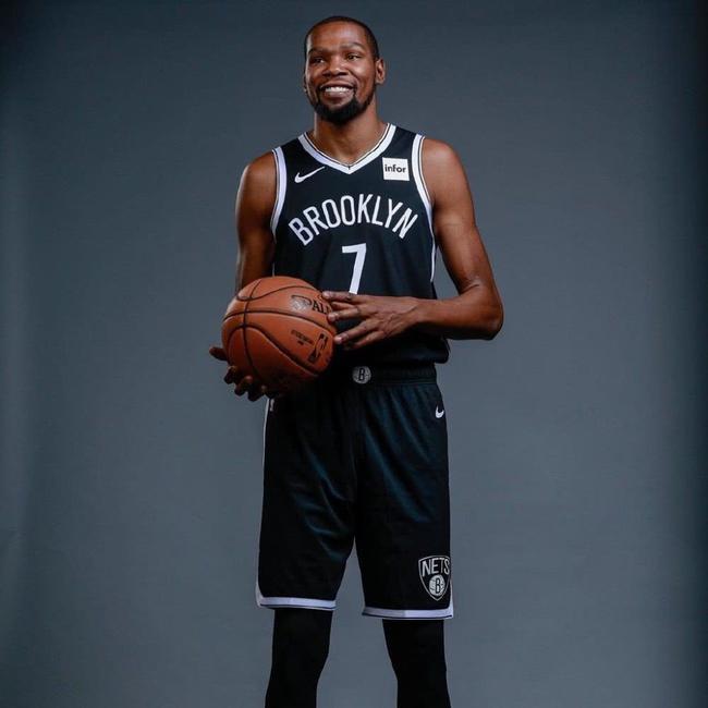 教练组应在 教练组应在