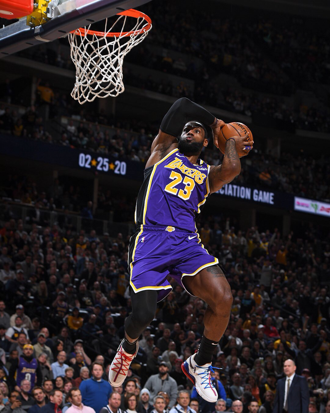 和年轻的新 和年轻的新